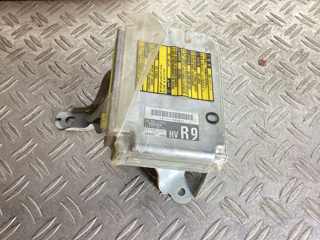 Airbag control unit/module – Lexus RX III (2008-2015)