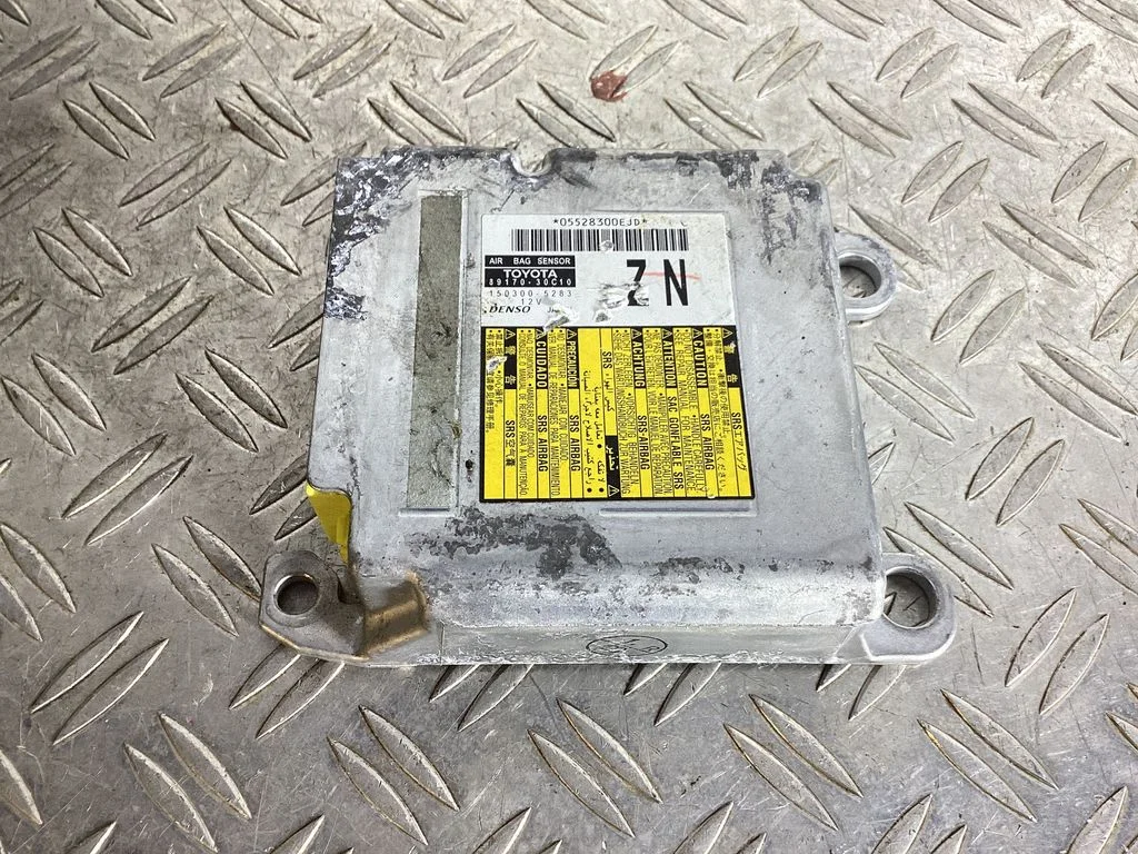 Airbag control unit/module – Lexus GS 250 350 300H 450H (2013-)