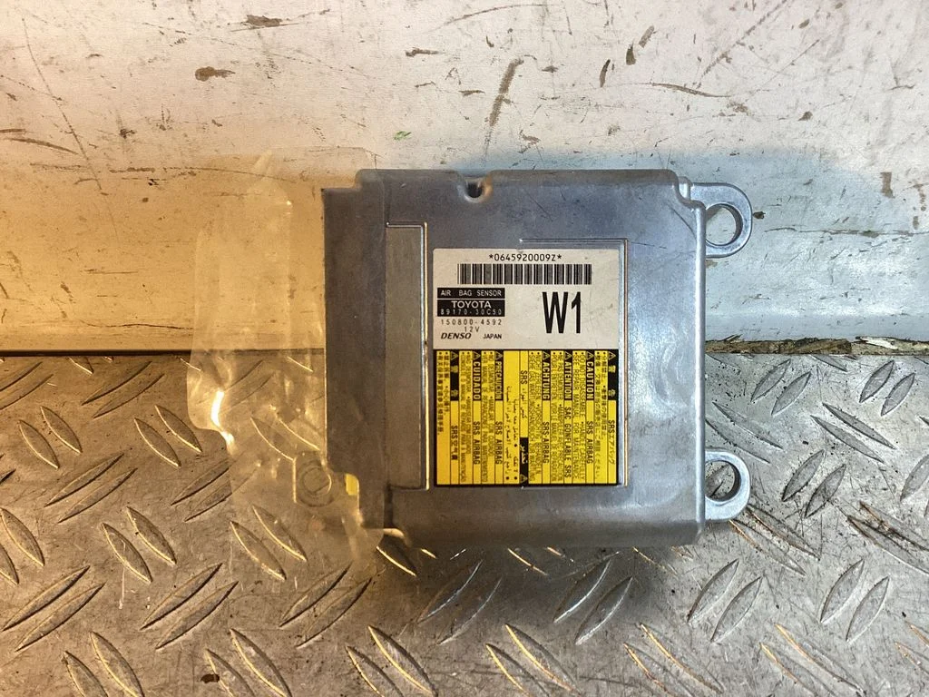 Airbag control unit/module – Lexus GS 250 350 300H 450H (2013-)
