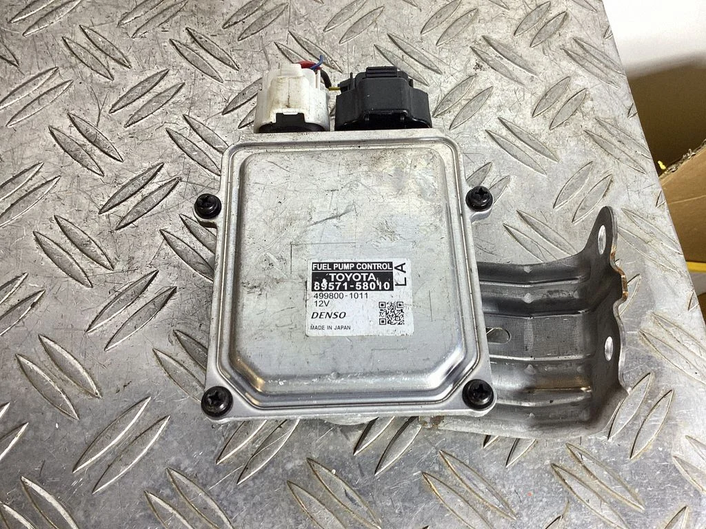 Fuel injection pump control unit/module – Lexus RX 450H (2016-)
