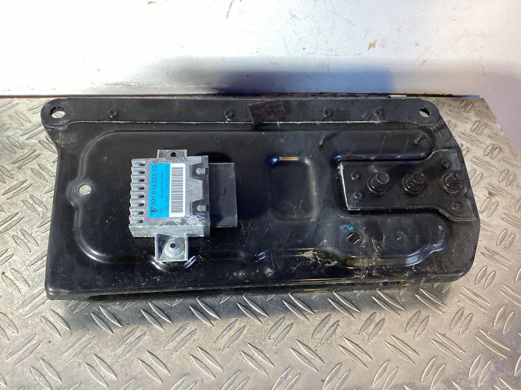 Kütusepumba juhtplokk – Porsche 911 991 (2011-2019)