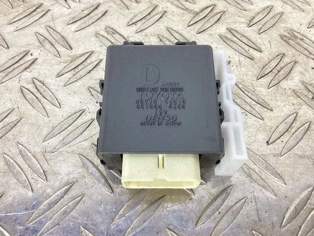Door central lock control unit/module – Lexus NX (2014-2021)