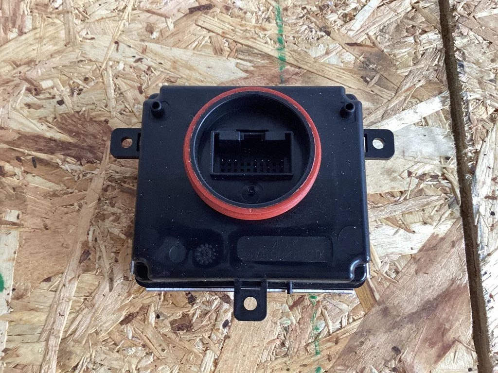 Xenon control unit/module – Audi A4 Allroad B8 (2008-2016)