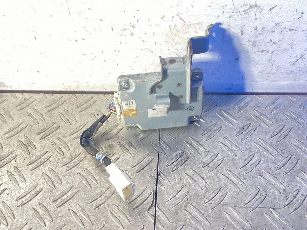 Other control units/modules 8211448010