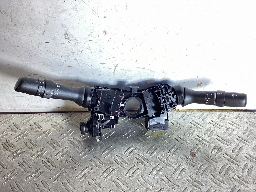 Wiper turn signal indicator stalk/switch – Lexus GS 250 350 300H 450H (2013-)