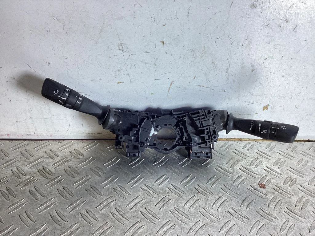 Wiper turn signal indicator stalk/switch – Lexus RX 450H (2016-)