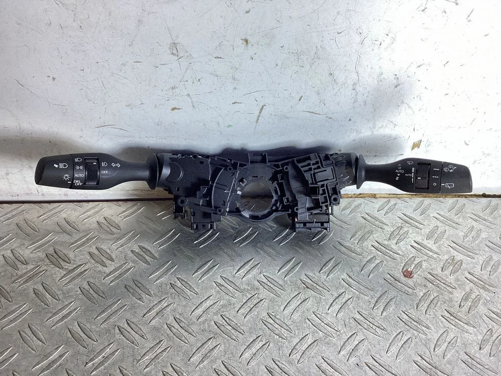 Wiper turn signal indicator stalk/switch – Lexus RX 450H (2016-)