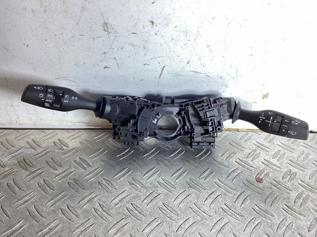 Wiper turn signal indicator stalk/switch – Lexus RX 450H (2016-)