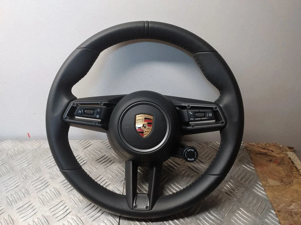 Steering wheel – Porsche 911 992 (2019-)