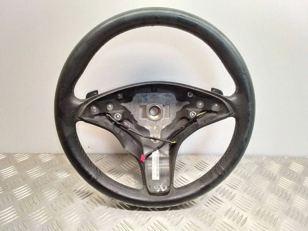 Steering wheel – Mercedes-Benz C-Class AMG W204 (2007-2014)