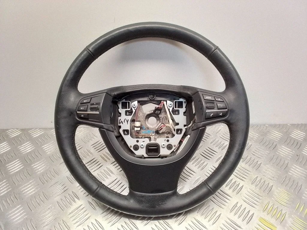 Steering wheel – BMW 7 Series F01 F02 F03 F04 (2008-2016)
