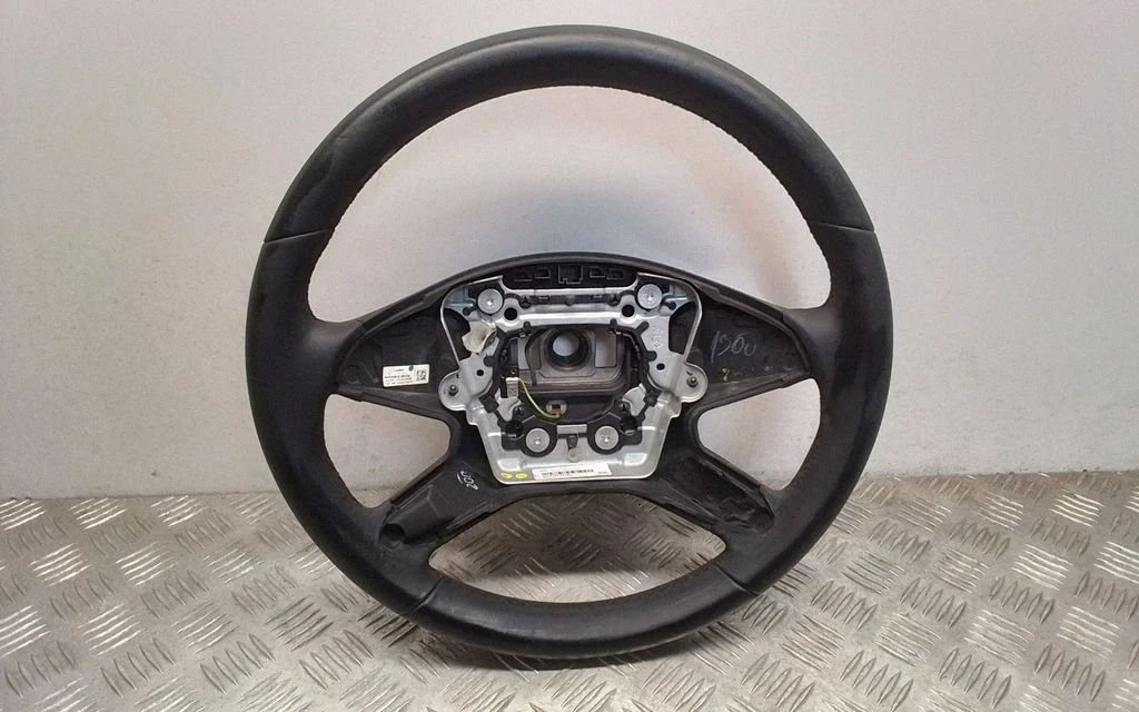 Steering wheel – Mercedes-Benz E-Class W212 (2009-2016)