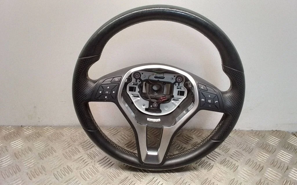 Steering wheel – Mercedes-Benz A-Class W176 (2012-2018)