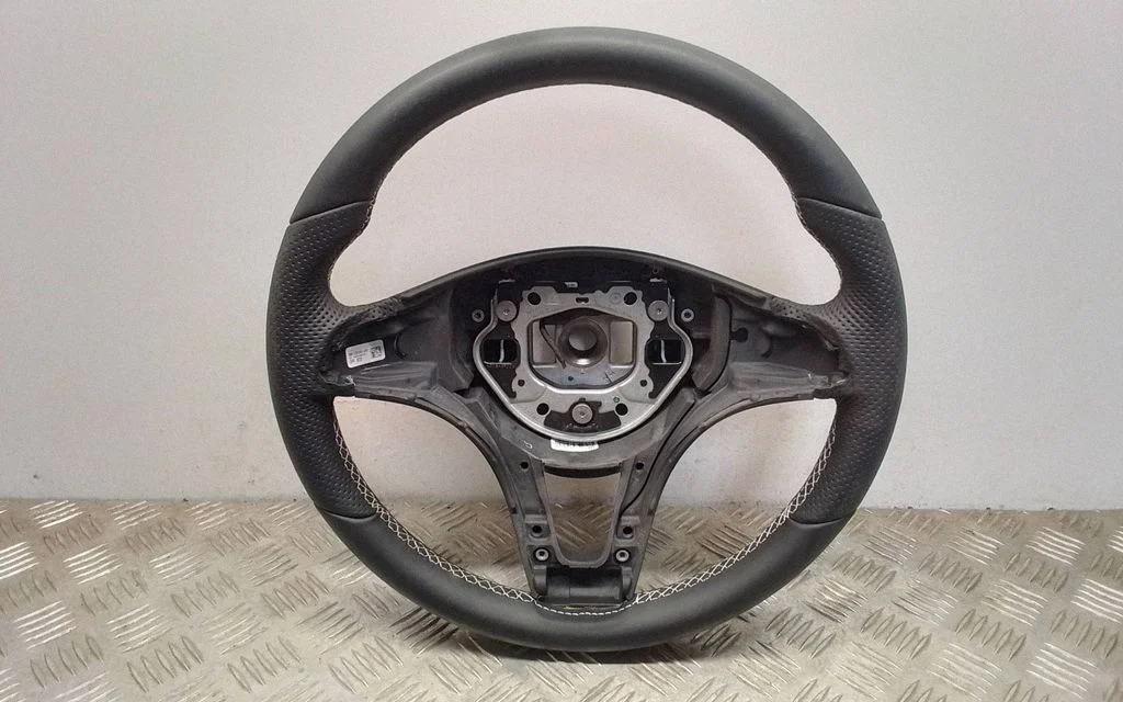 Steering wheel – Mercedes-Benz C-Class W205 (2014-2021)