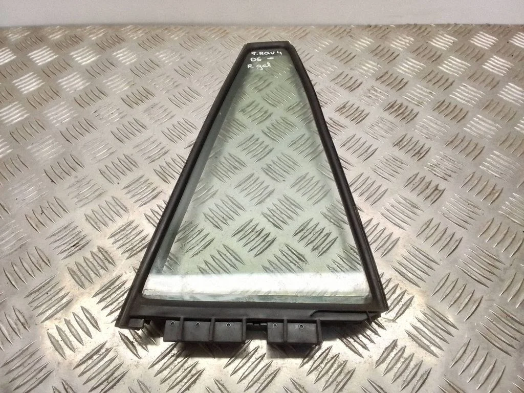 Väike „A" tagaukse klaas – Toyota RAV 4 (XA30) (2006-2016)