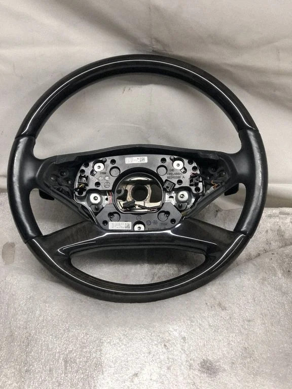 Steering wheel – Mercedes-Benz S-Class W221 (2005-2013)