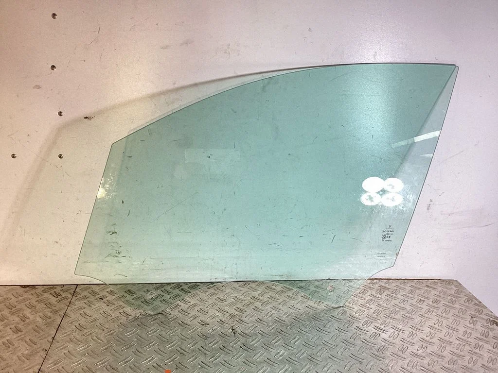 Front door window glass four-door – Porsche Macan (95B) (2019-)