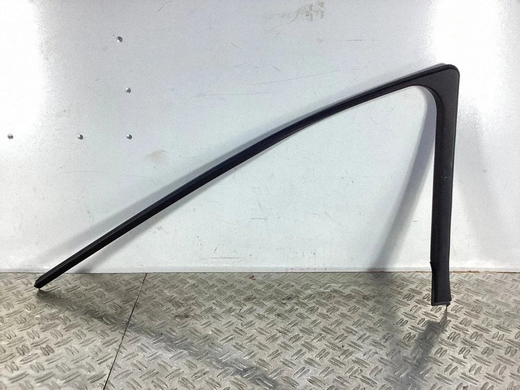 Front door window glass four-door – Honda Accord (2008-2016)