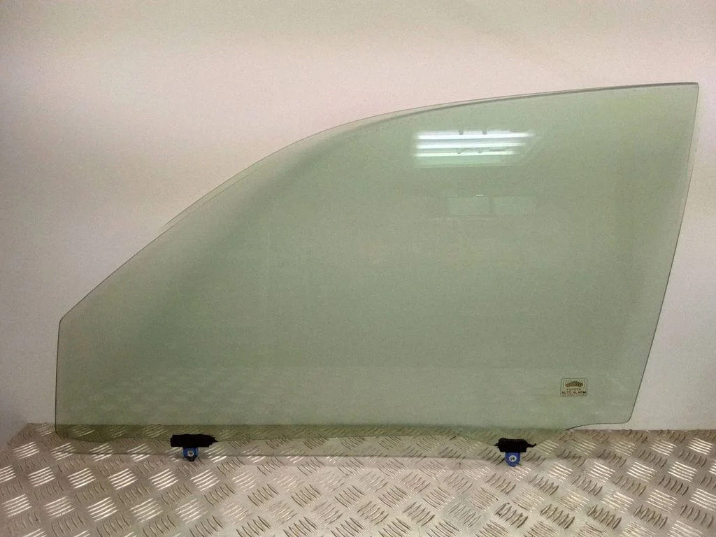Front door window glass four-door – Lexus RX III (2008-2015)