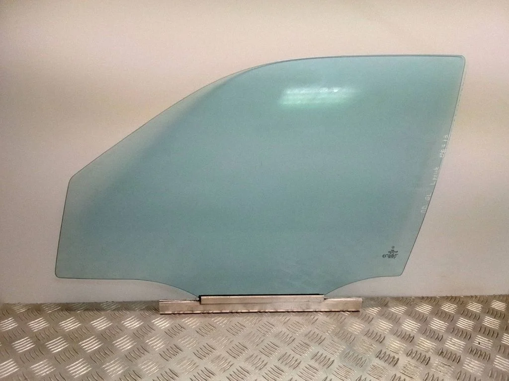 Front door window glass four-door – Mercedes-Benz GL-Class X164 (2006-2012)