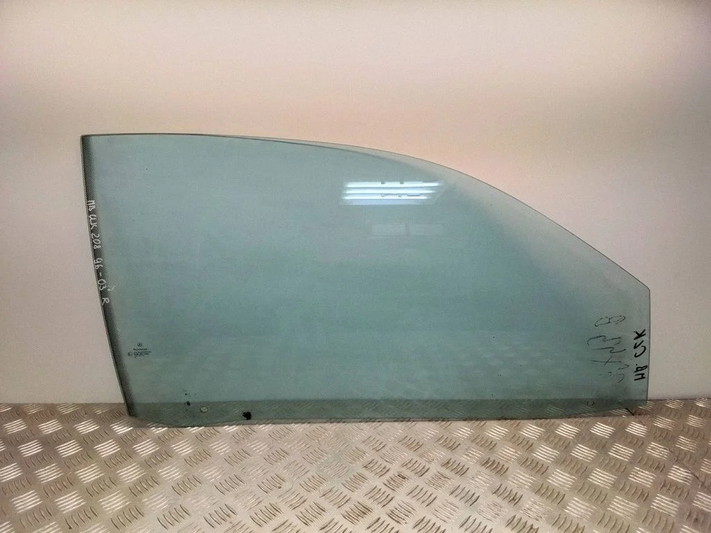 Front door window glass four-door – Mercedes-Benz CLK-Class A208 C208 (1997-2002)