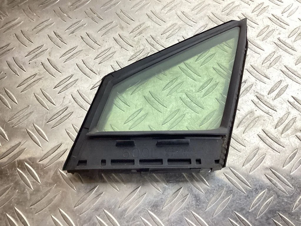 Front door vent window glass four-door – Lexus NX (2014-2021)
