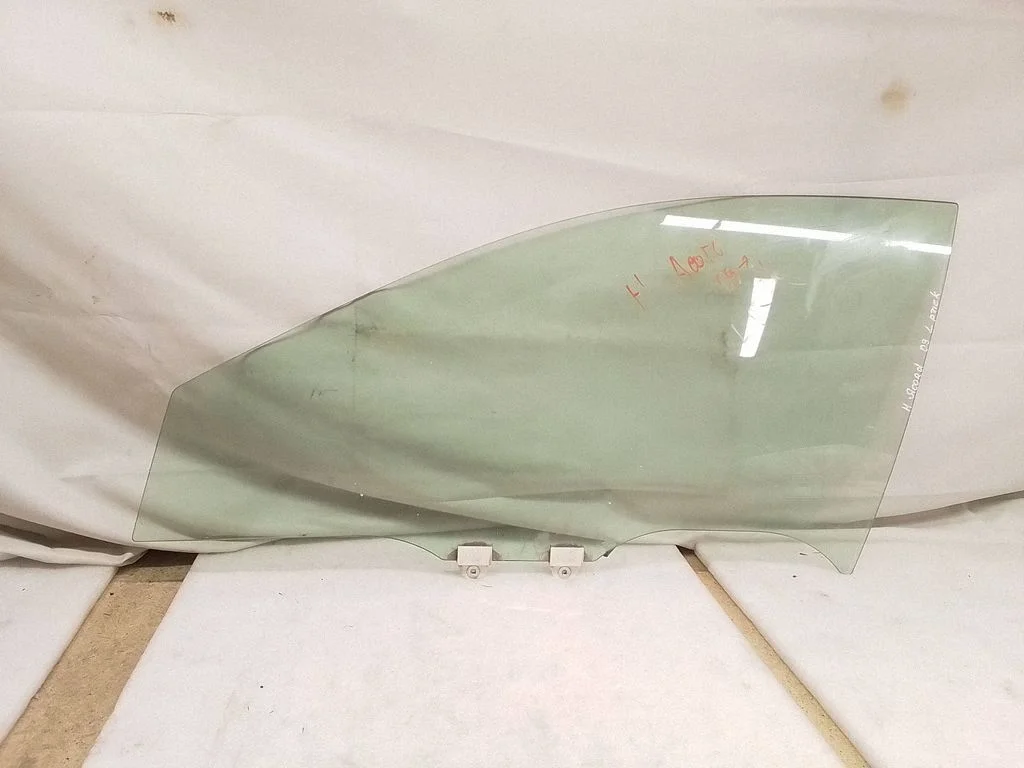 Front door window glass four-door – Honda Accord (2008-2016)