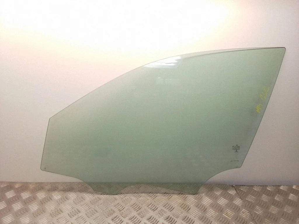 Front door window glass four-door – Mercedes-Benz GLC-Class C253 (2016-)