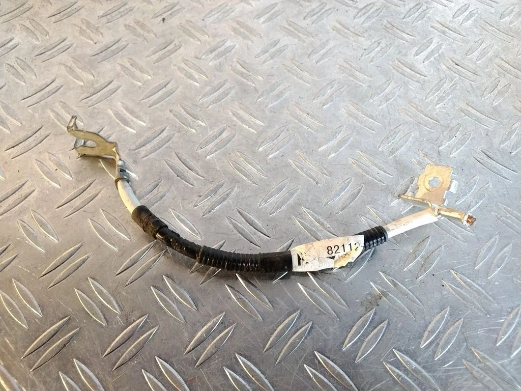 Negative earth cable (battery) – Toyota Prius+ (ZVW40) (2011-2018)