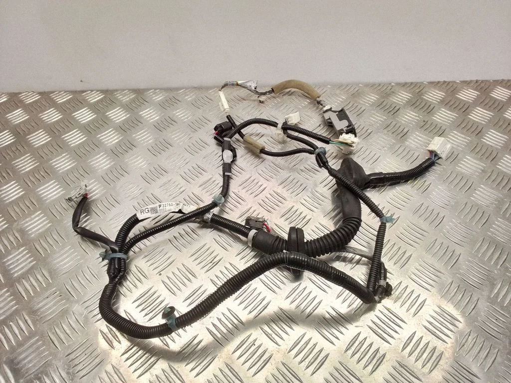 Front door wiring loom 32752TM8G201