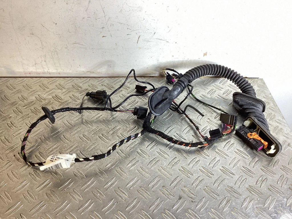 Rear door wiring loom – Porsche Cayenne (92A) (2010-2017)