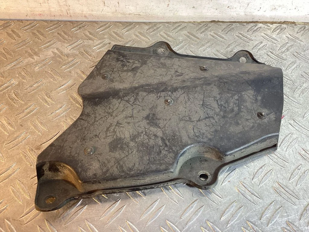 Front mudguard – Toyota Land Cruiser (J200) (2008-)