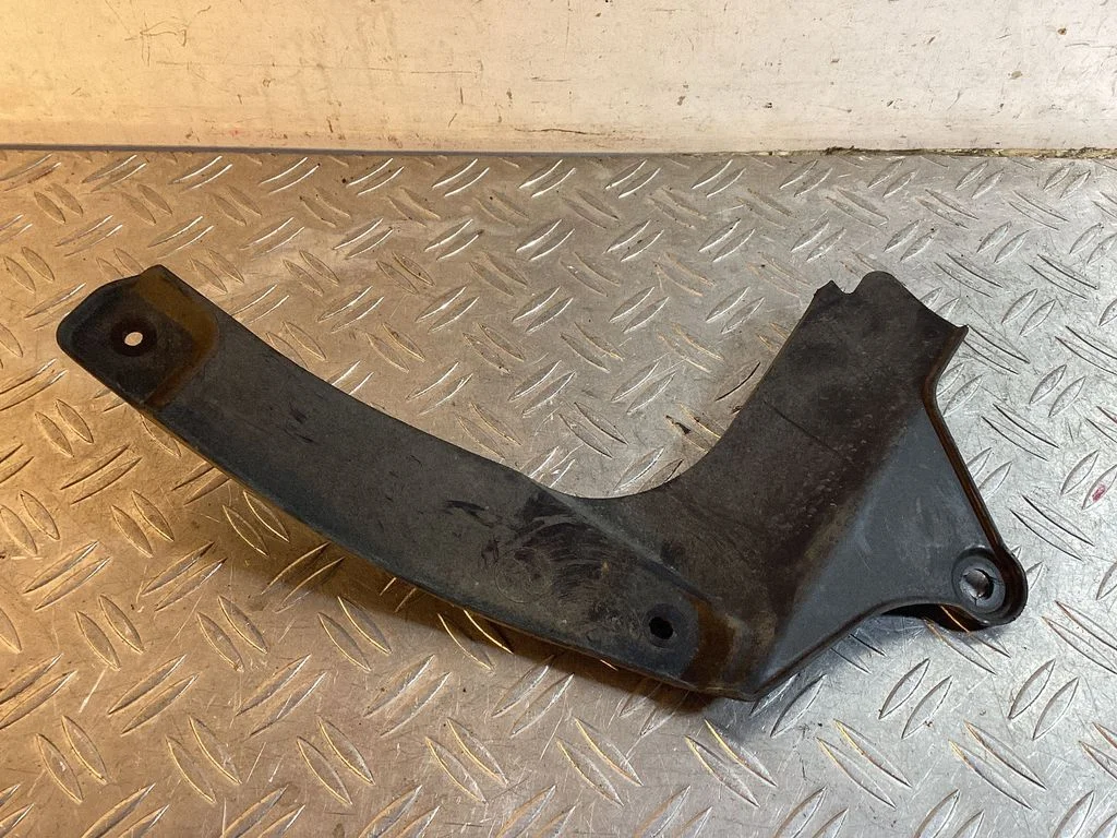 Front mudguard – Lexus RX 450H (2016-)