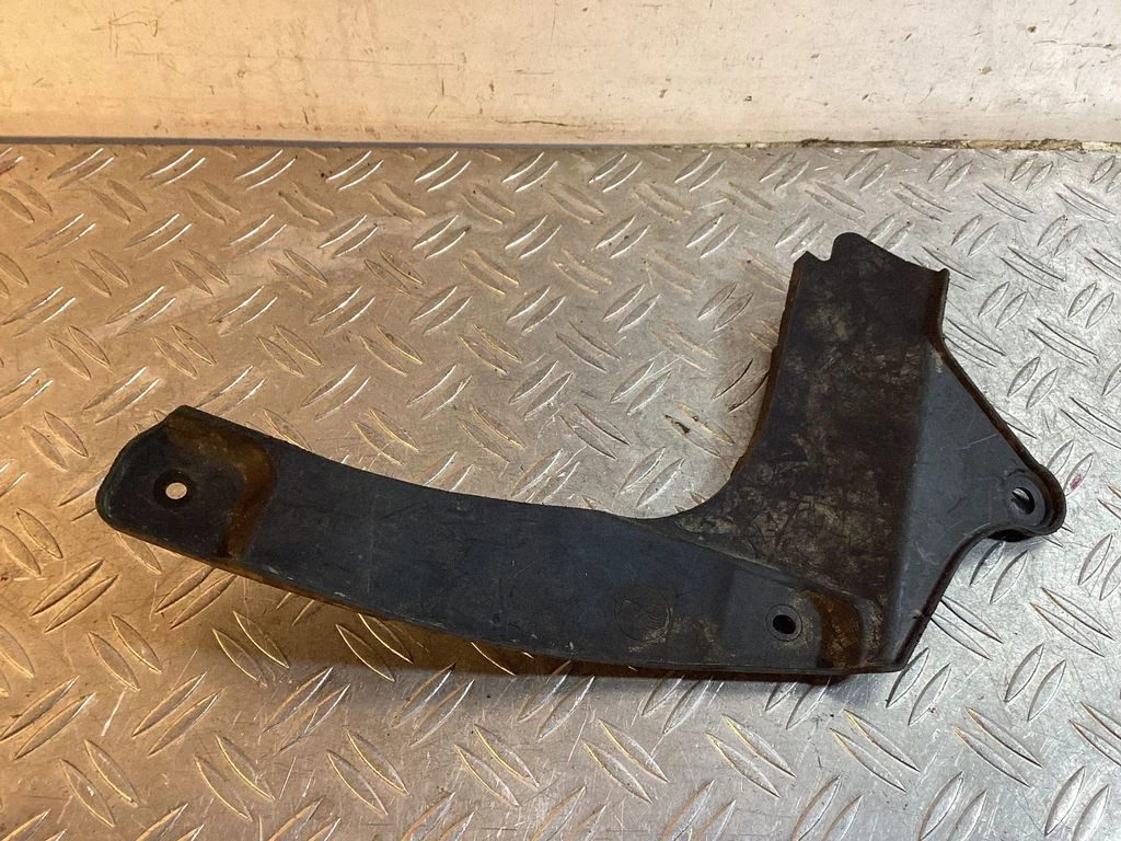 Front mudguard – Lexus RX 450H (2016-)