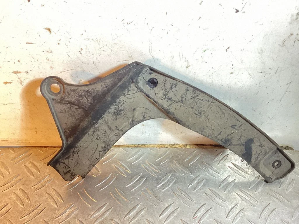 Front mudguard – Lexus RX 450H (2016-)