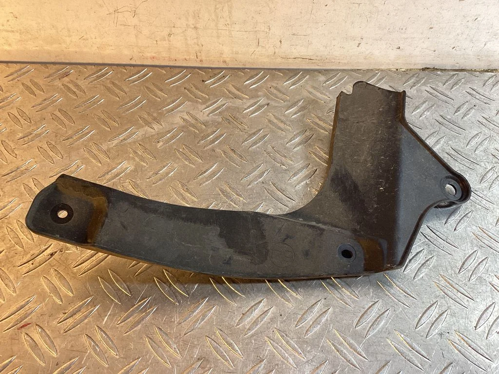 Front mudguard – Lexus RX 450H (2016-)