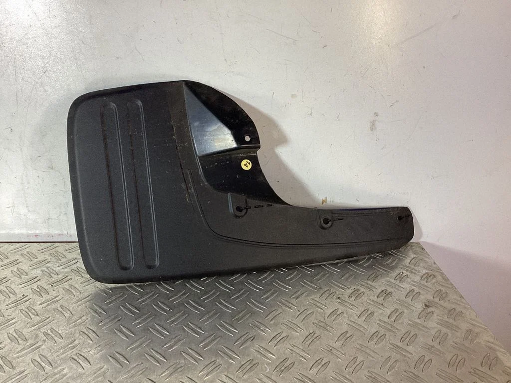 Front mudguard – Toyota Hilux (AN10, AN20, AN30) (2008-2011)