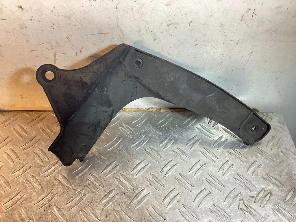 Front mudguard – Lexus RX 450H (2016-)