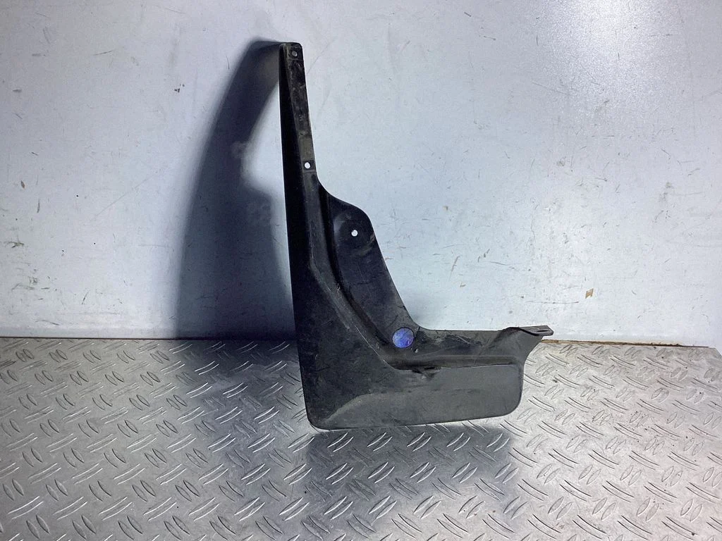 Rear mudguard – Lexus RX 450H (2016-)