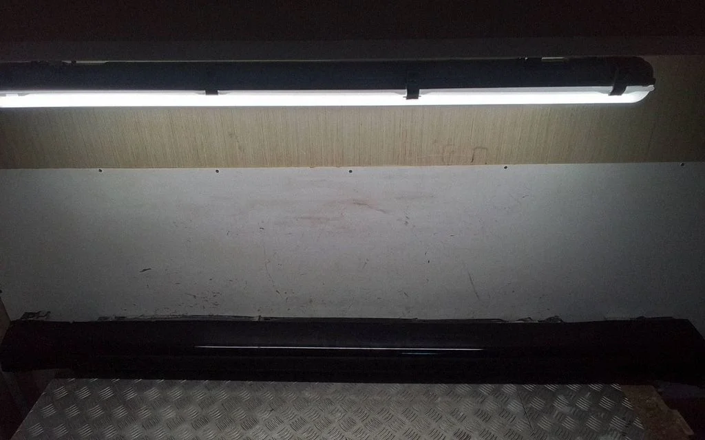Sill 95B854894A