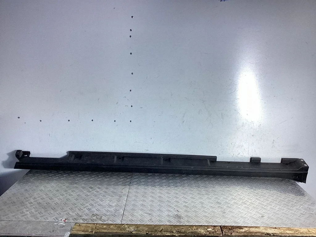 Sill 7585048040