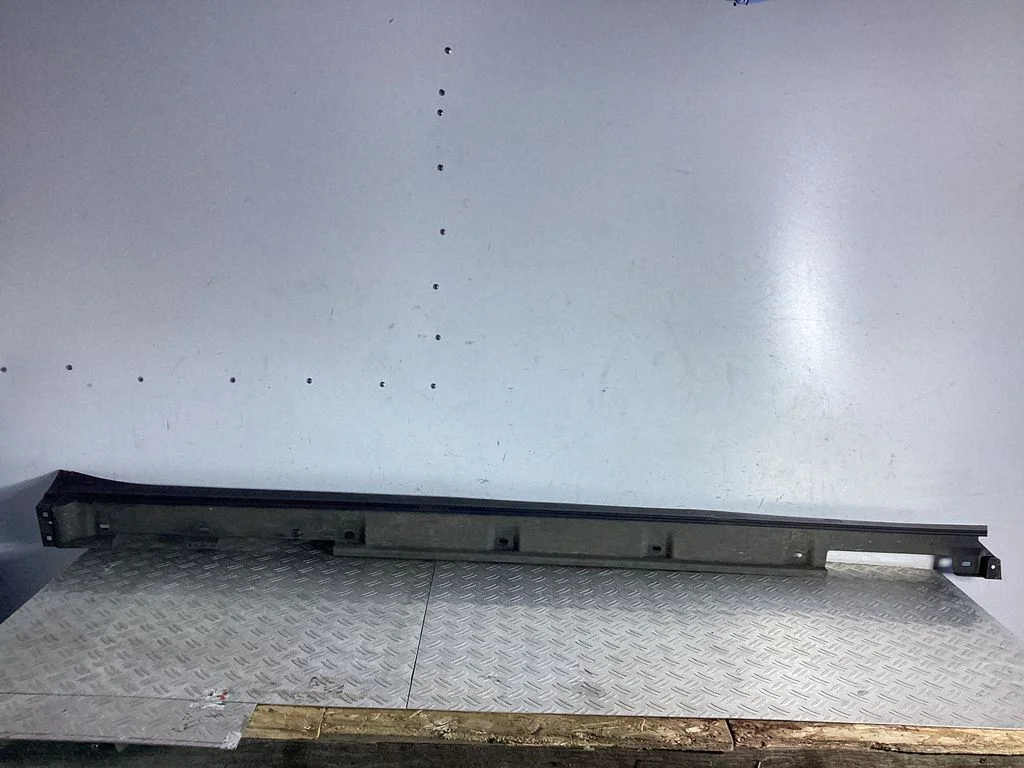 Sill 7585048040