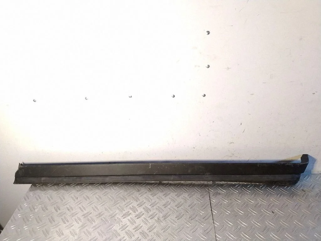Front door trim (molding) – Lexus RX III (2008-2015)