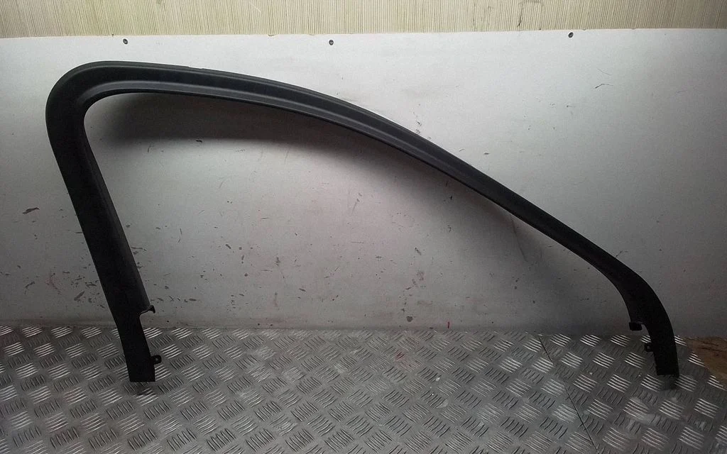 Front door trim (molding) – Porsche Cayenne (9Y0 9Y3) (2018-)
