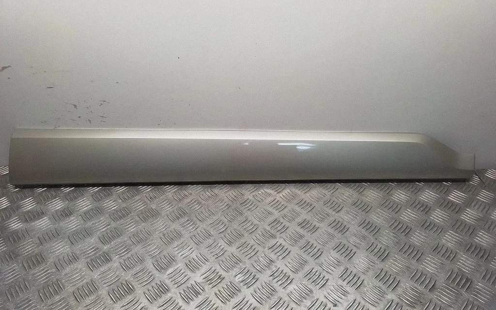 Front door trim (molding) – Volvo XC90 (2014-)