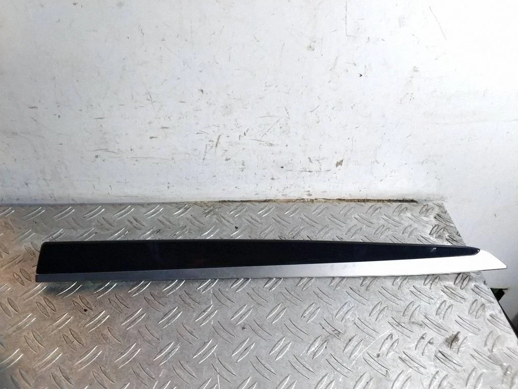 Tagaukse liist (mold) – BMW 5-seeria F10 F11 (2009-2016)