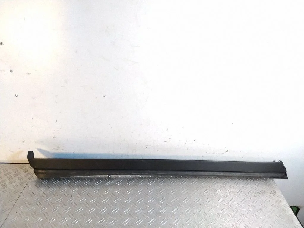 Front door trim (molding) – Lexus RX III (2008-2015)