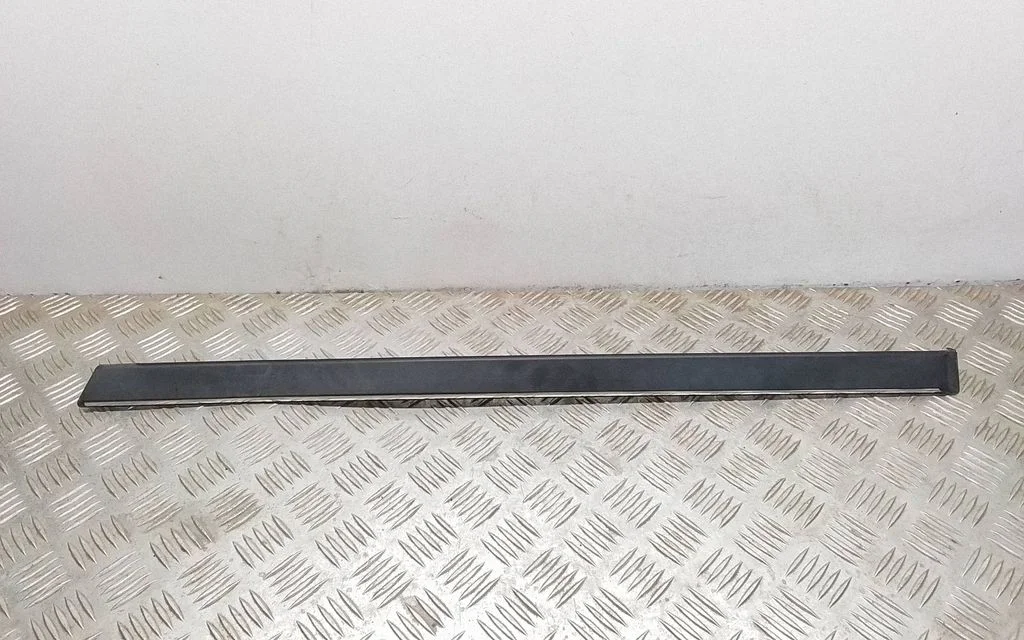 Tagaukse liist (mold) – BMW 5-seeria E39 (1996-2003)