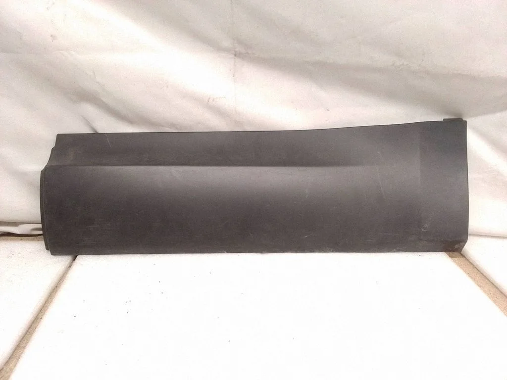 Tagaukse liist (mold) – Land Rover Discovery Sport (2014-)