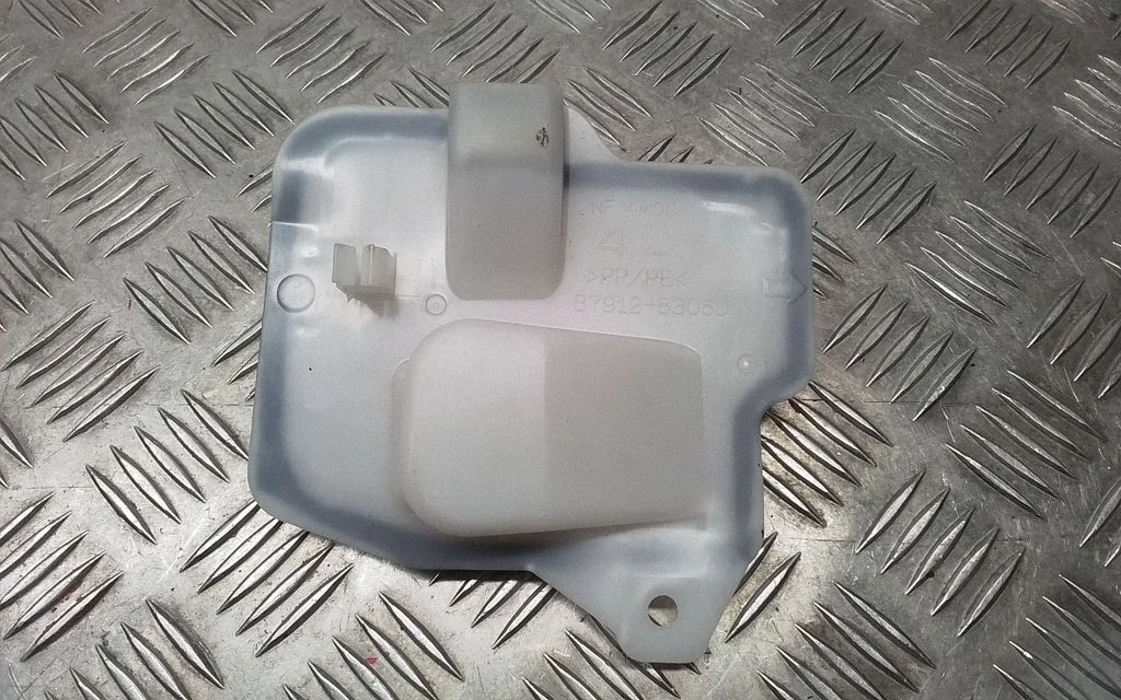 Front door trim (molding) – Lexus IS III XE30 (2013-2020)